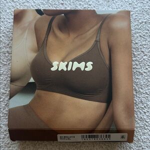 SKIMS Women's Nude Bralette-in Ochre. Size L/XL